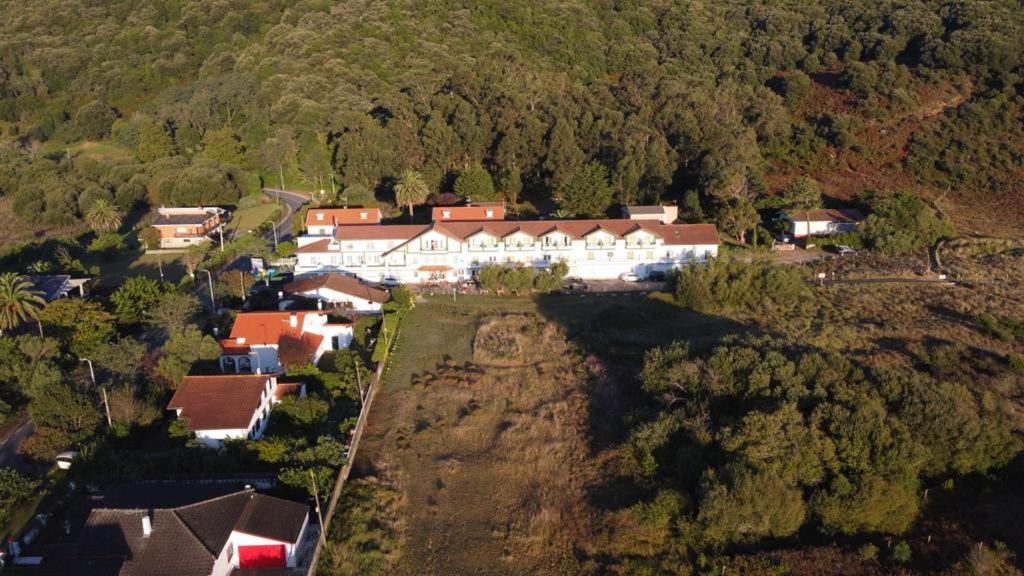 Hostal De Berria Santoña Екстериор снимка