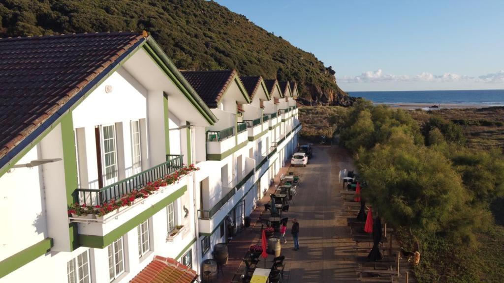 Hostal De Berria Santoña Екстериор снимка