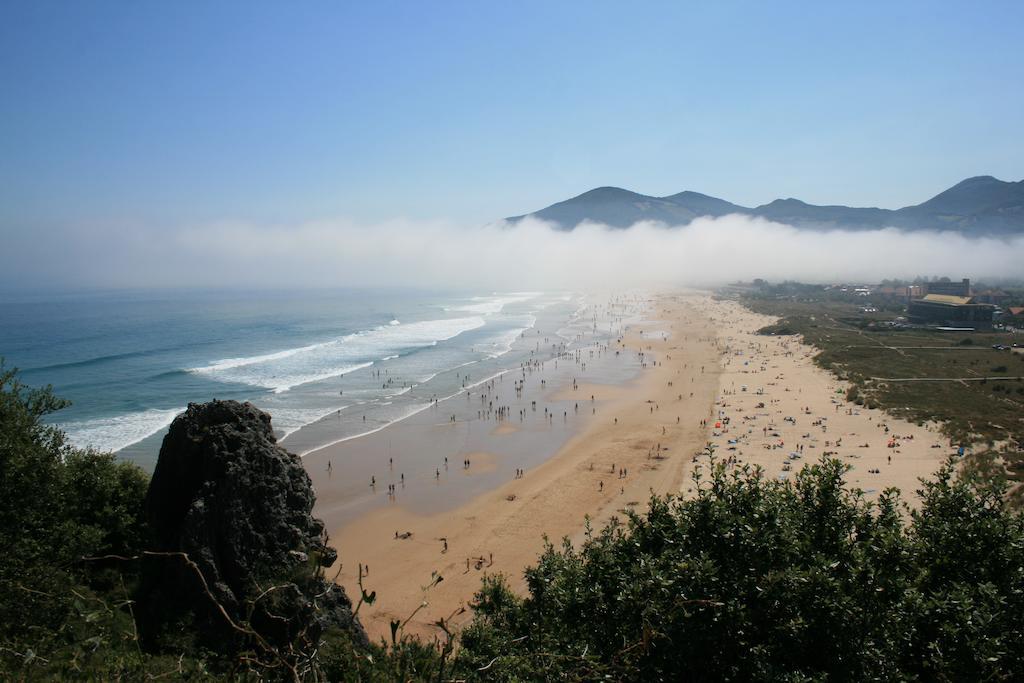 Hostal De Berria Santoña Екстериор снимка