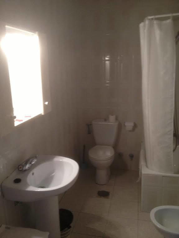 Hostal De Berria Santoña Екстериор снимка